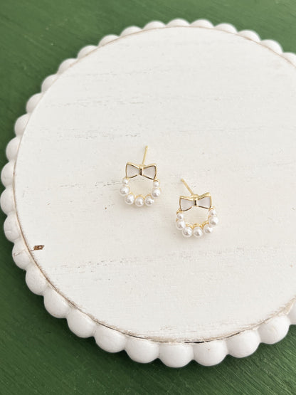 Beautiful Pearl Bow Wreath Earrings