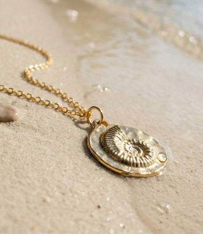 Sea Shell Charm Necklace