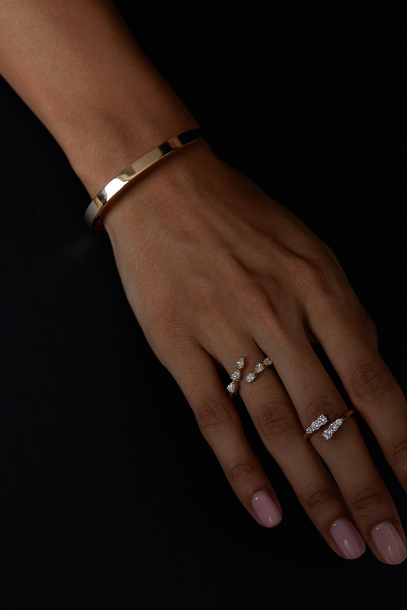 Tallows Bangle | Silver or White Gold