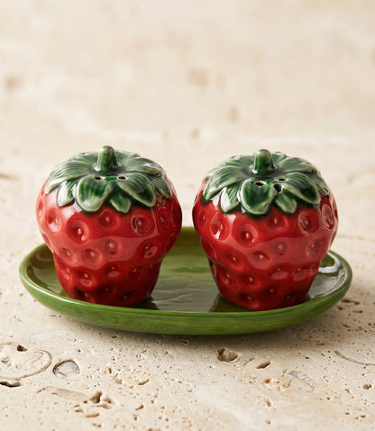 Strawberry Salt And Pepper Shaker Set