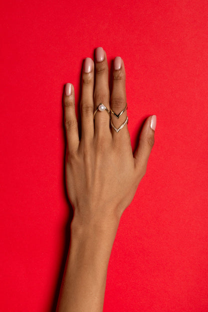 En Pointe Pearl Ring | 9K Yellow Gold