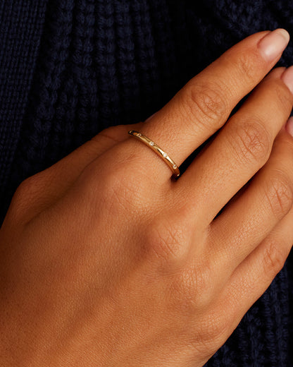 14K Diamond Lou Helium Ring