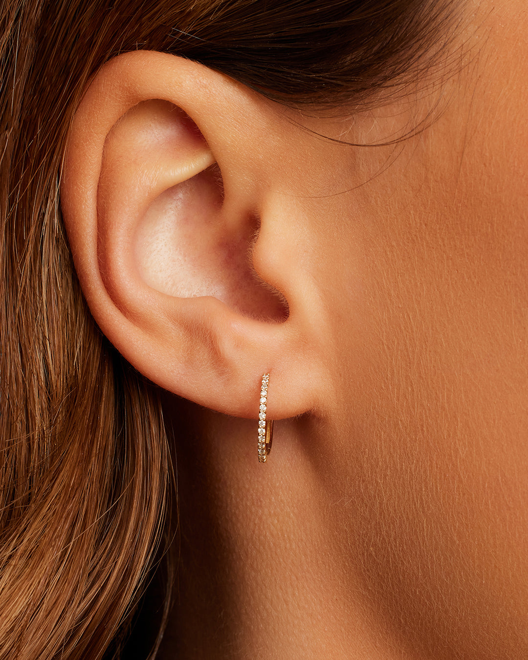 14K Diamond Pavé Single Huggie