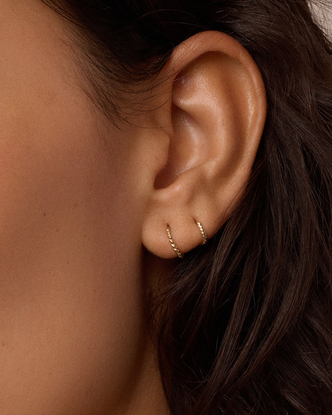 14K Gold Crew Huggies 8mm