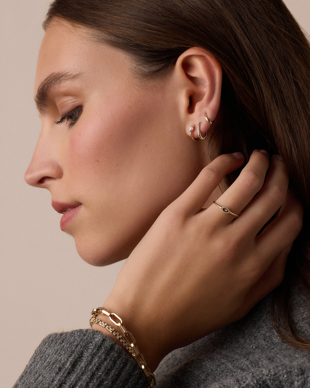 14K Gold Everyday Oval Single Huggie