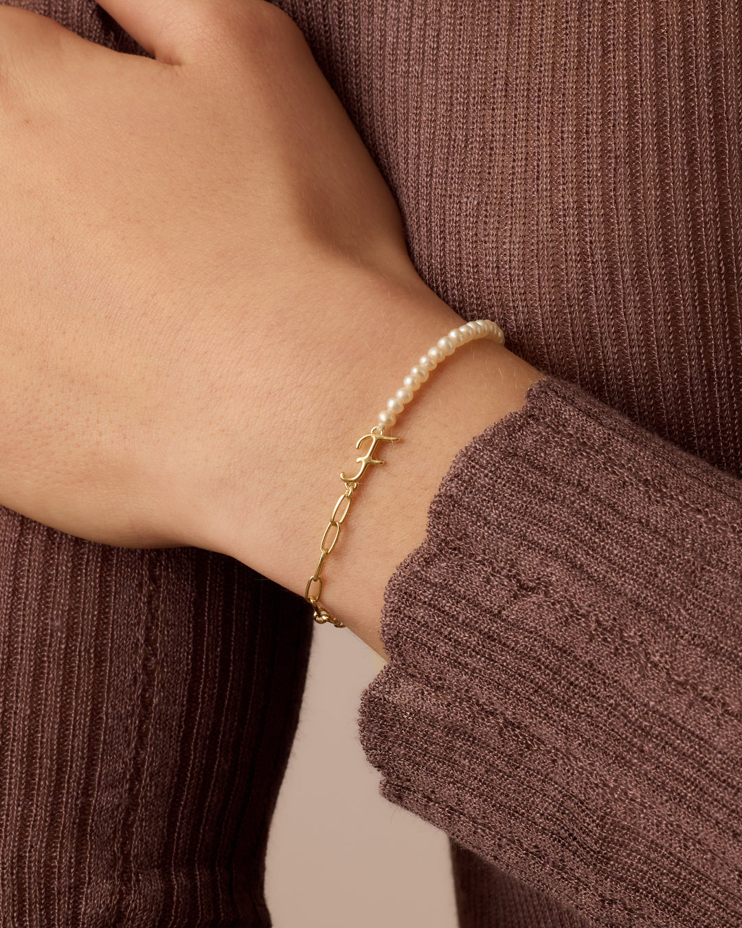 Lou Pearl Alphabet Bracelet