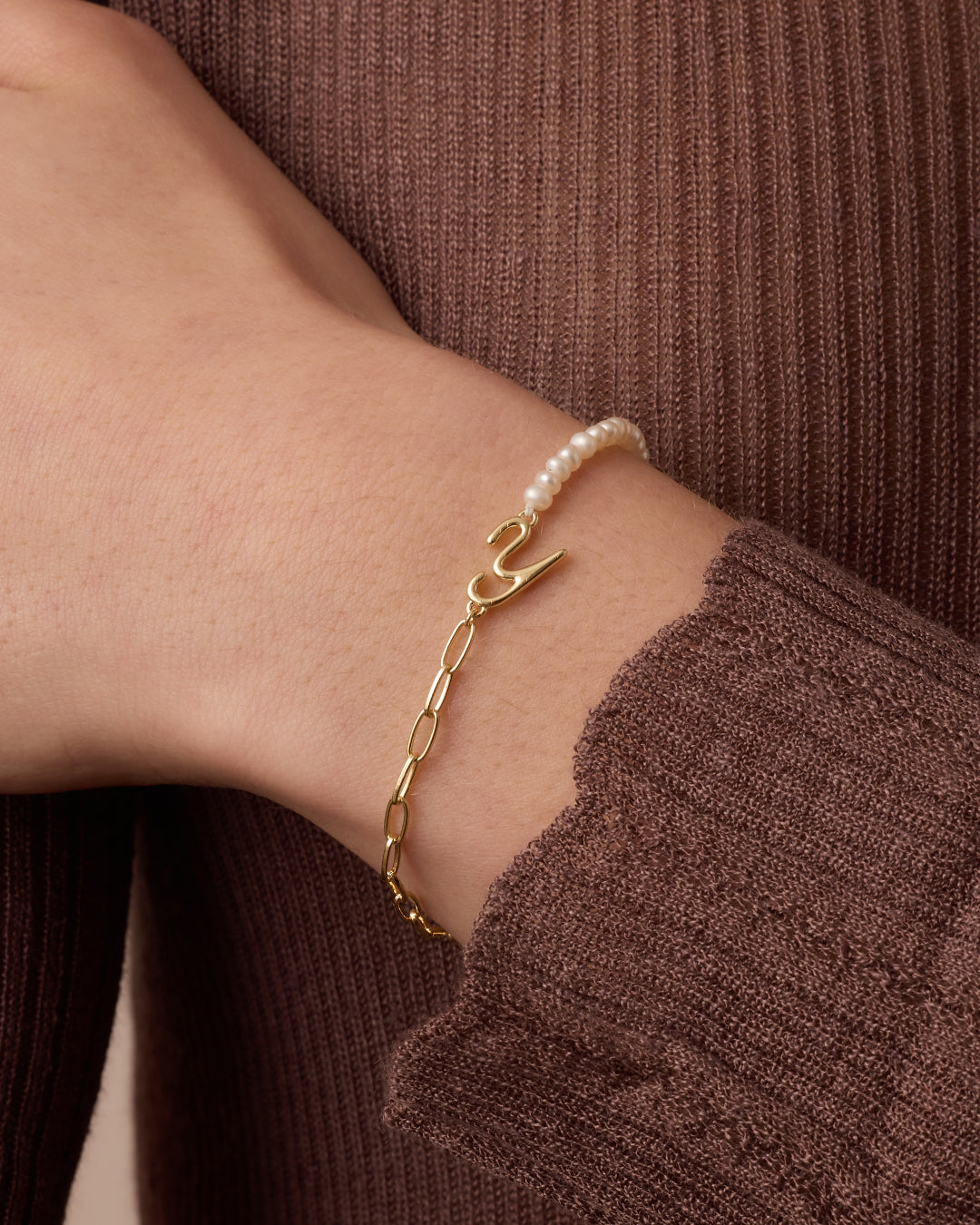 Lou Pearl Alphabet Bracelet
