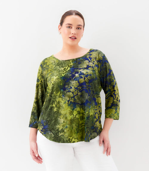 Plus Size 3/4 Sleeve Burnout Shirttail Top