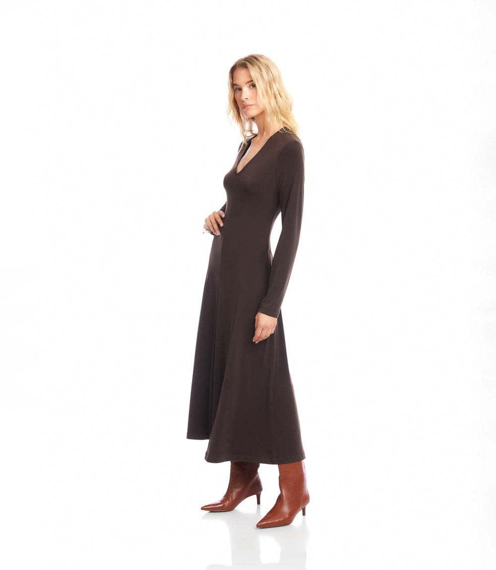 Kate V-Neck Midi Travel Jersey Dress