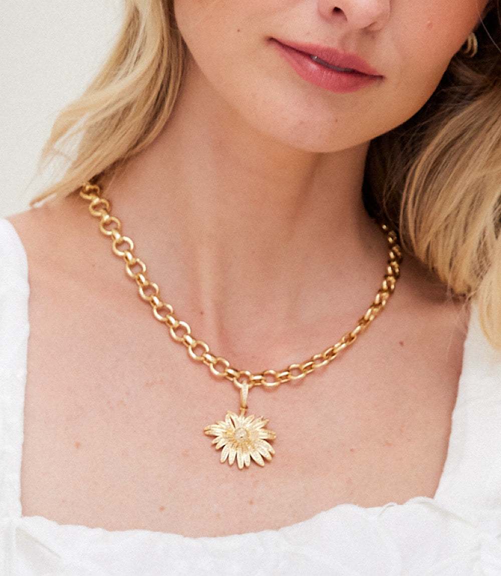 Flower Pendant Necklace