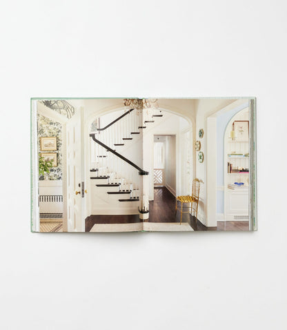 A Welcome Home: Inviting Interiors