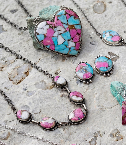 Embellished Cotton Candy Turquoise Link Necklace