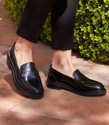 Seychelles Dover Penny Loafer