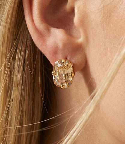 Oval Stud Earrings