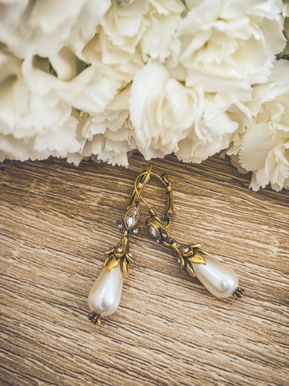 Beautiful Pearl Drop Earrings