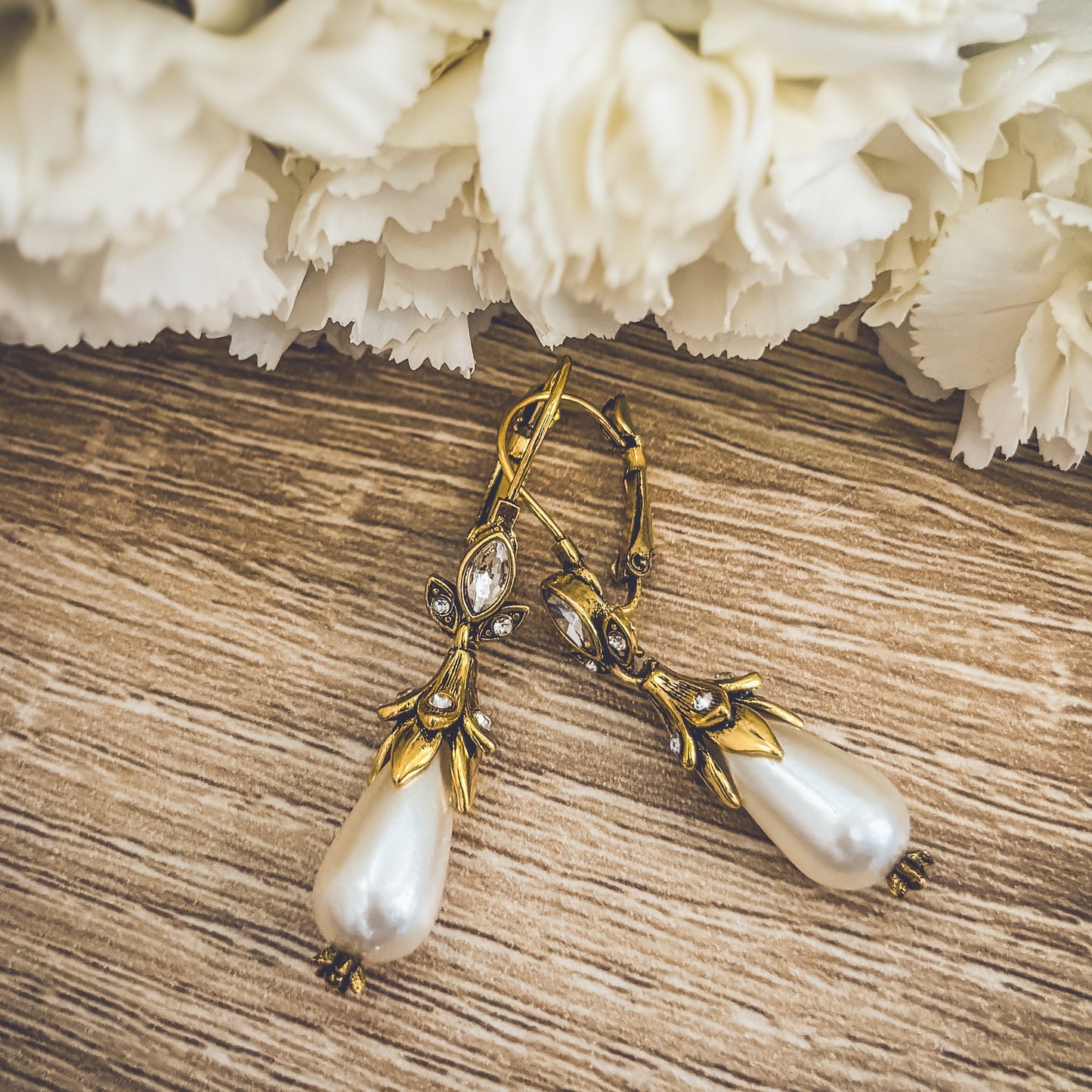 Beautiful Pearl Drop Earrings