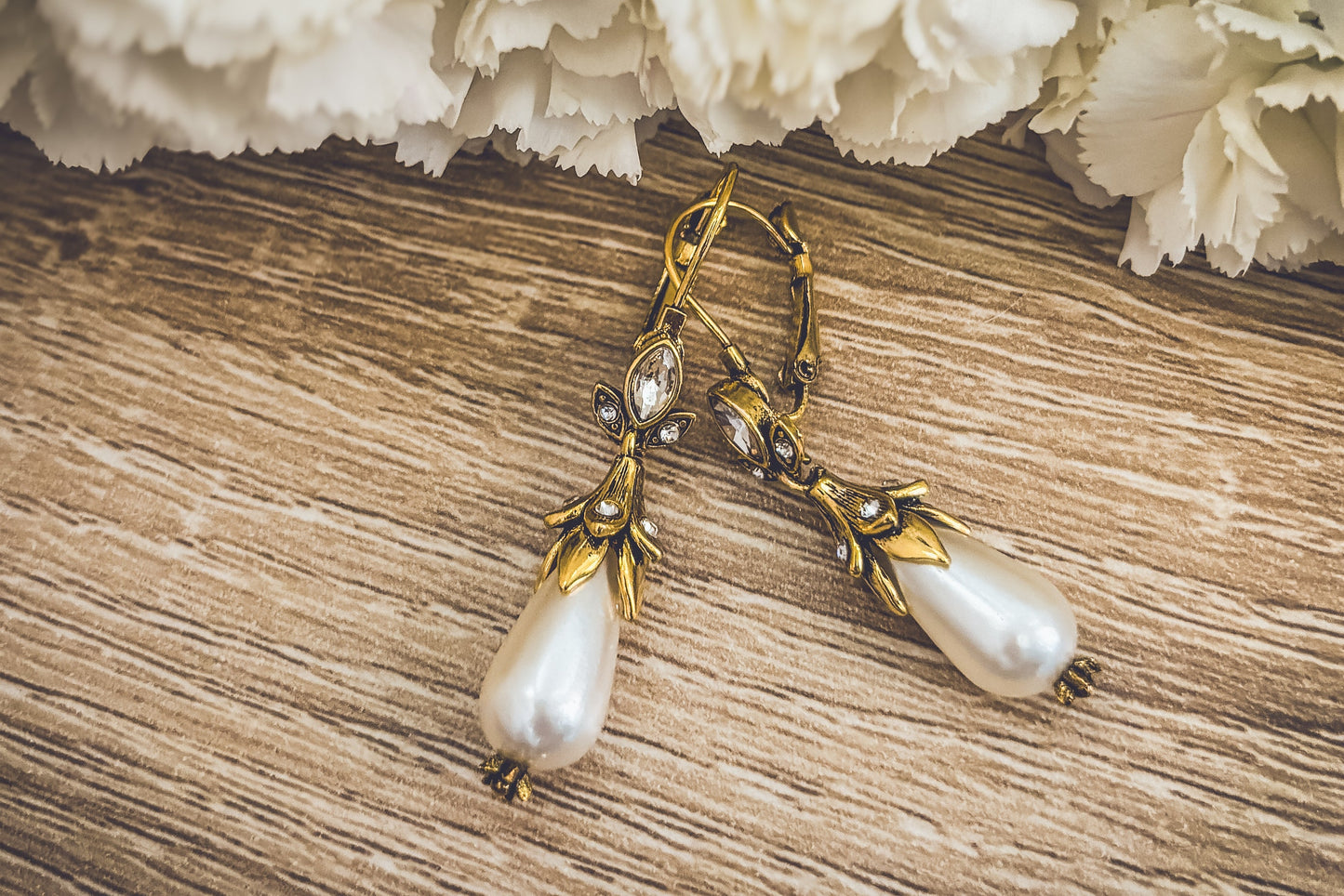 Beautiful Pearl Drop Earrings