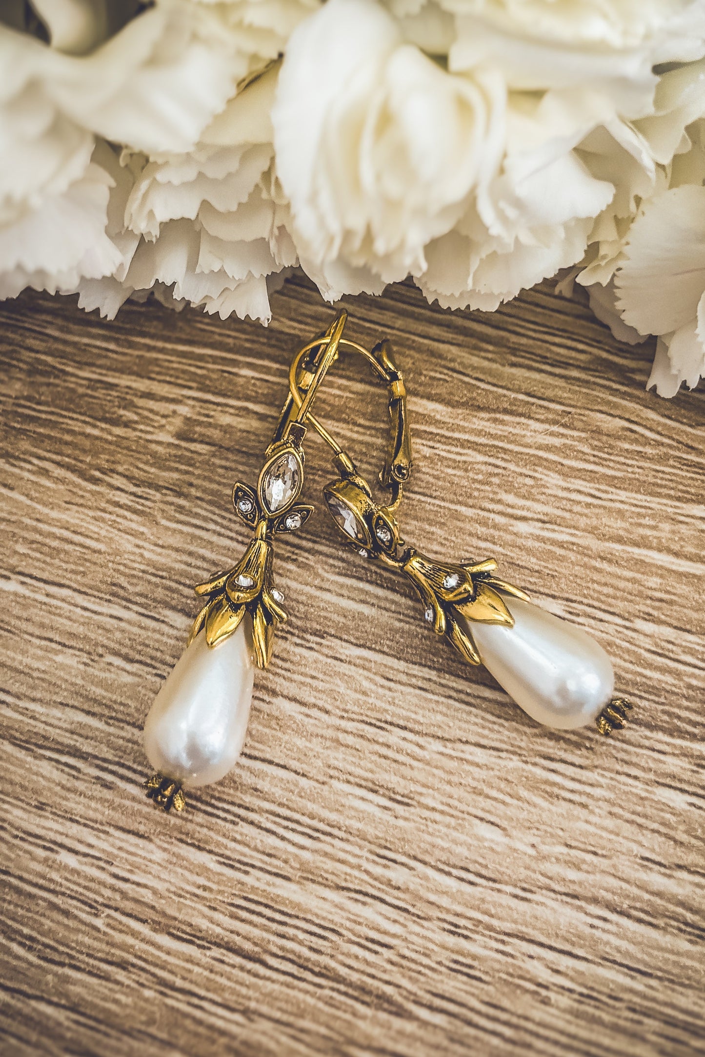 Beautiful Pearl Drop Earrings
