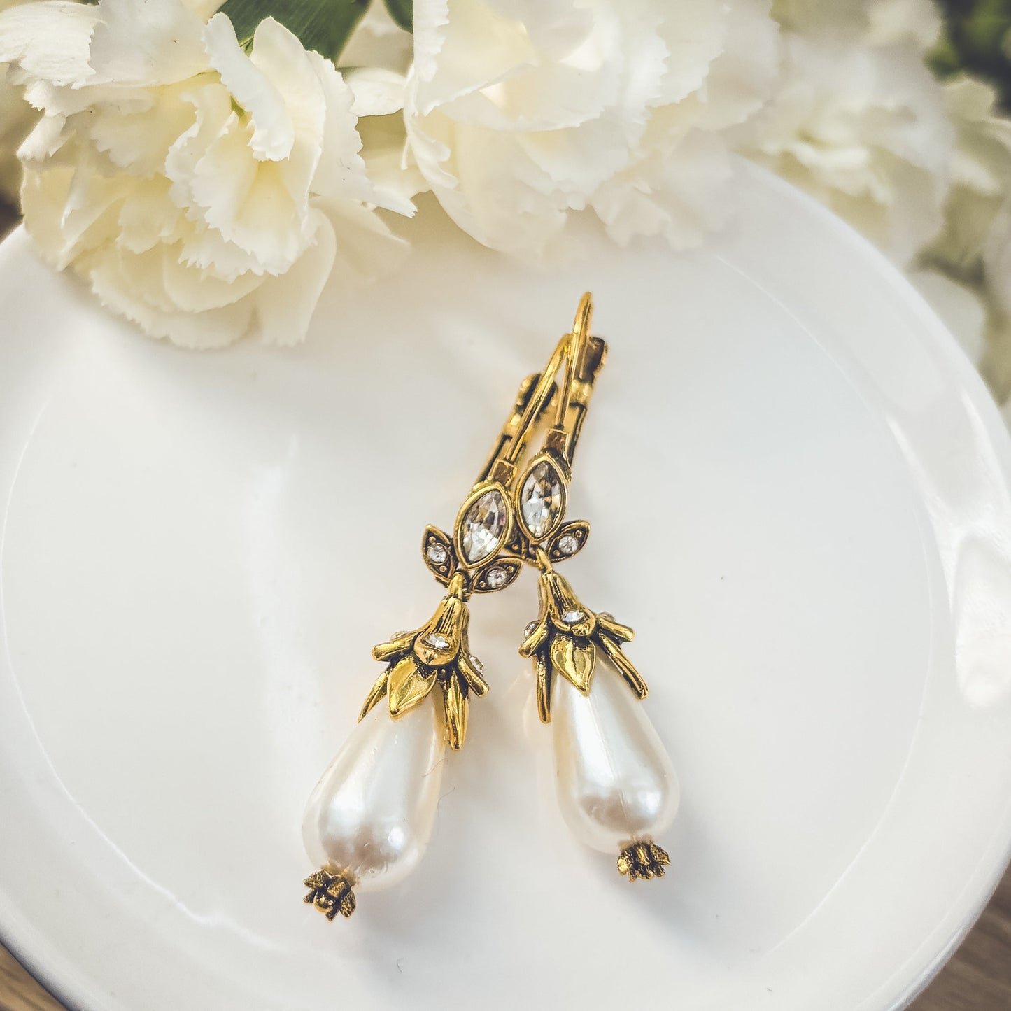 Beautiful Pearl Drop Earrings