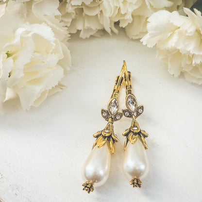 Beautiful Pearl Drop Earrings
