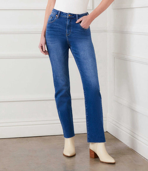 Petite Size Raw Hem Straight Jeans