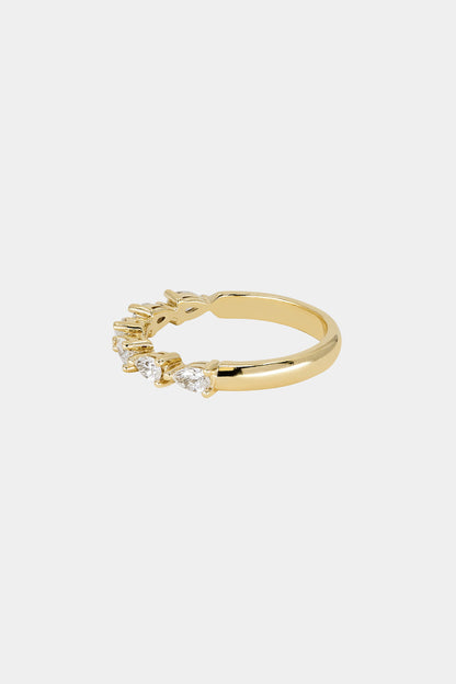 Pear Diamond Ring | 18K Yellow Gold
