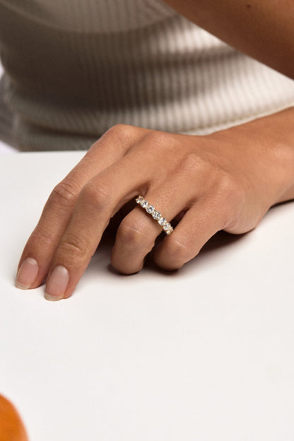 Round Diamond Half Band | 18K White Gold