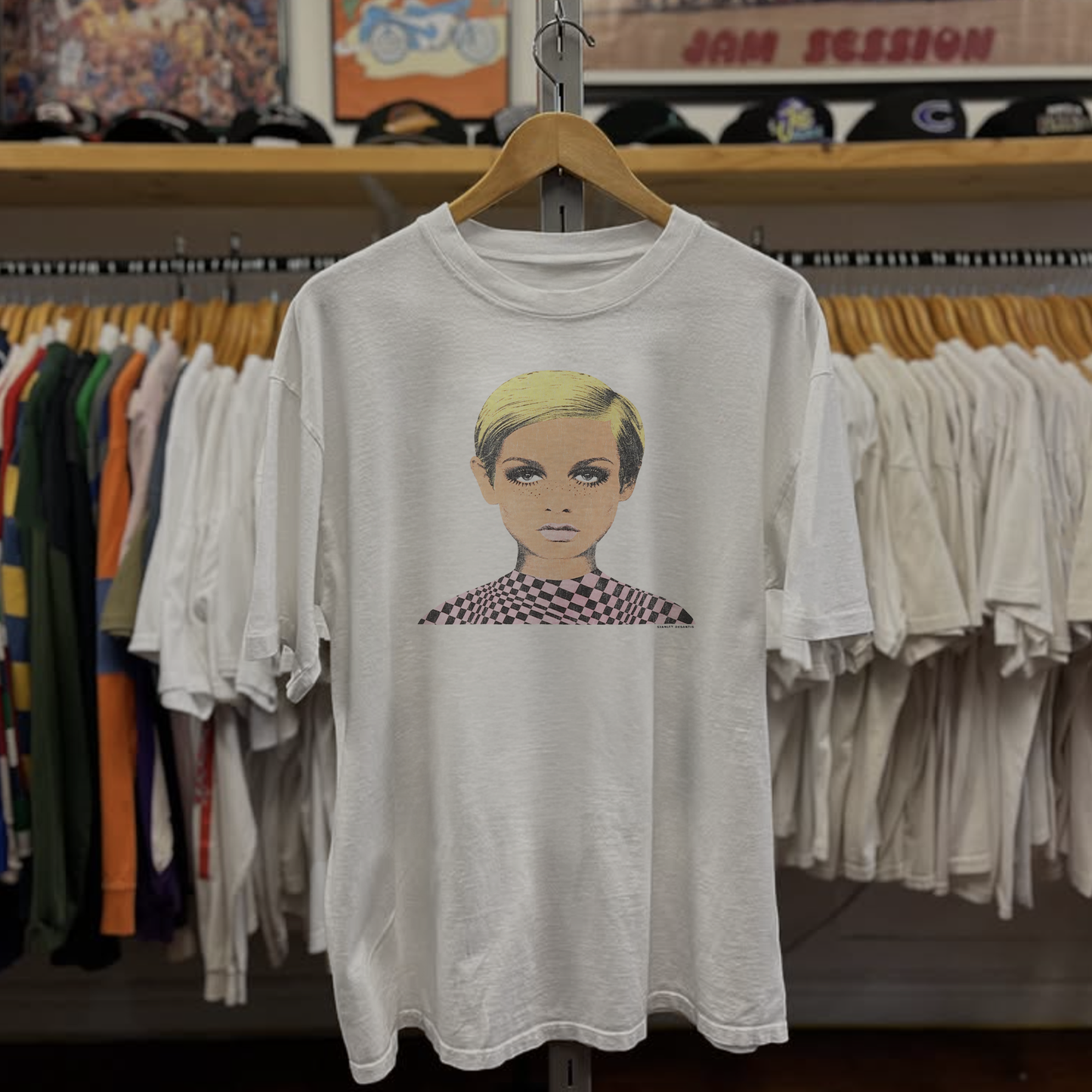 Rare Twiggy It's A Mod World Washed White Tee